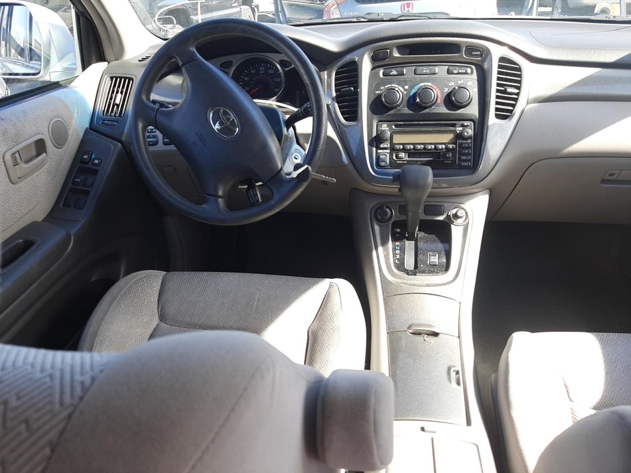 Photo 9 from auction – 2003 TOYOTA HIGHLANDER with VIN JTEHF21A230149031