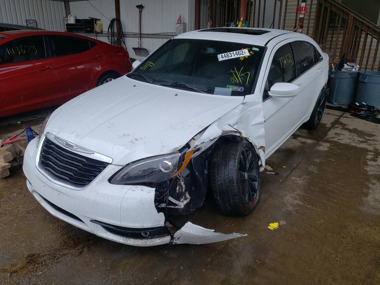 Photo 2 from auction – 2013 CHRYSLER 200 LIMITE with VIN 1C3CCBCG6DN575127