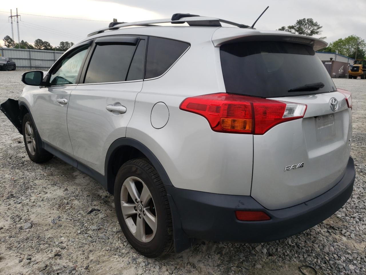 Photo 3 from auction – 2015 TOYOTA RAV4 XLE with VIN 2T3RFREVXFW265138