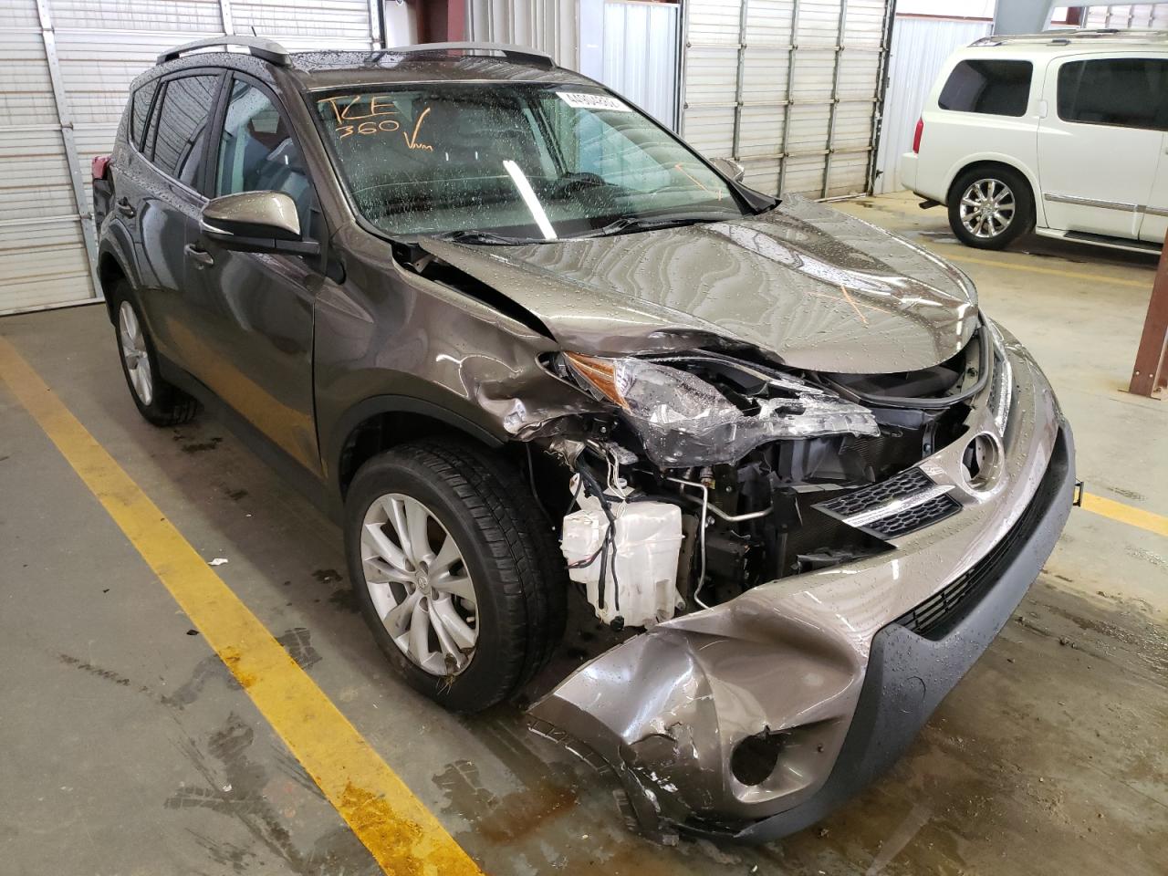 Photo 9 from auction – 2013 TOYOTA RAV4 LIMIT with VIN 2T3DFREV2DW093517