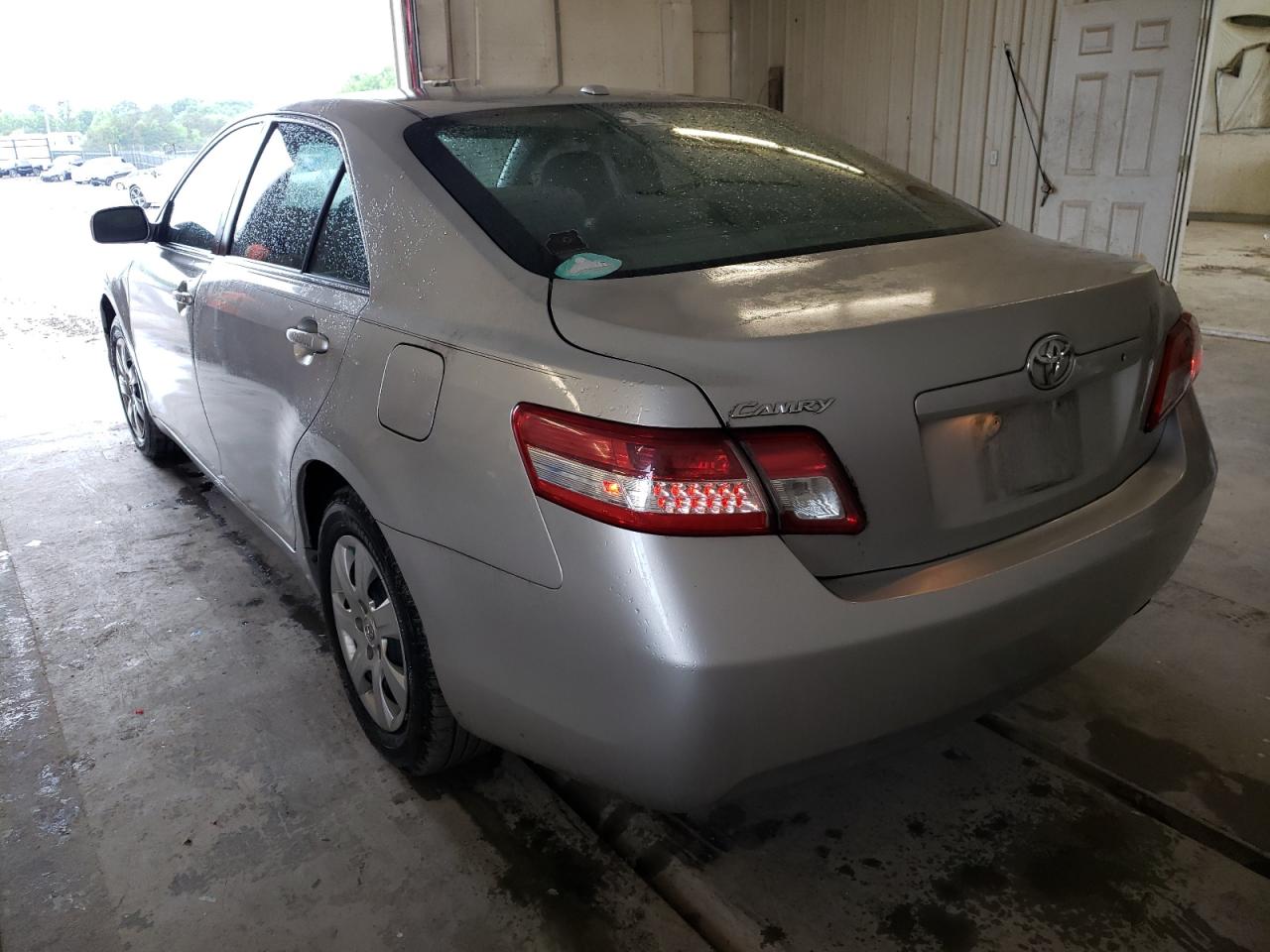 Photo 3 from auction – 2011 TOYOTA CAMRY BASE with VIN 4T4BF3EK7BR212944