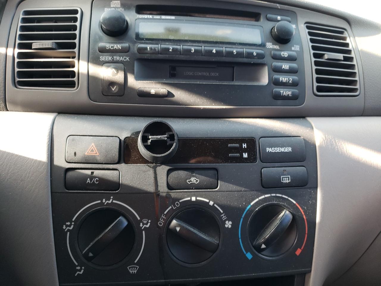 Photo 9 from auction – 2003 TOYOTA COROLLA CE with VIN JTDBR32E030017653