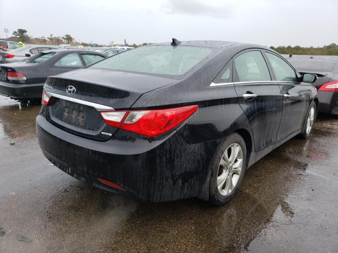 Photo 4 from auction – 2012 HYUNDAI SONATA SE with VIN 5NPEC4ACXCH491889