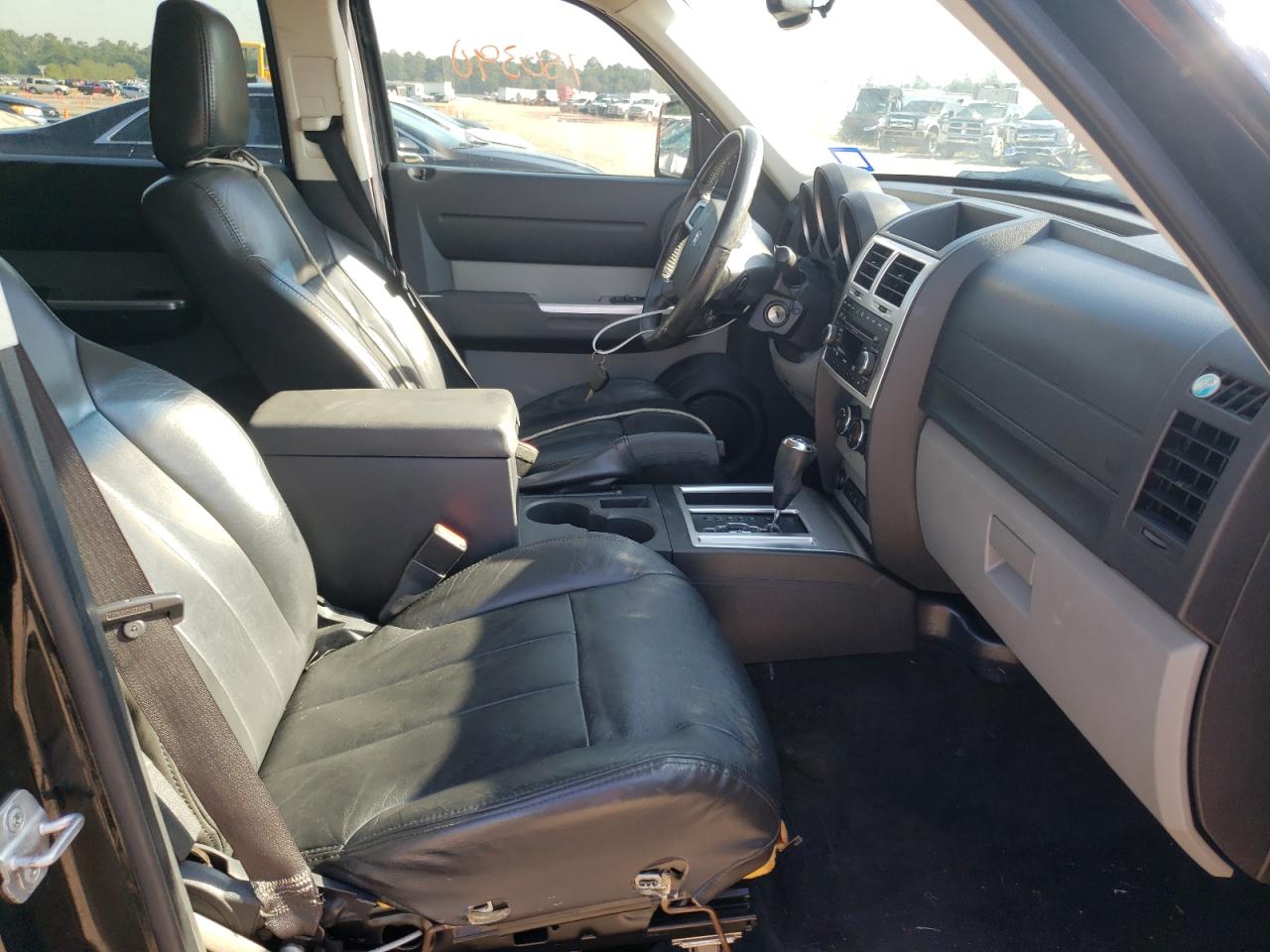 Photo 5 from auction – 2007 DODGE NITRO SLT with VIN 1D8GT58K57W636043
