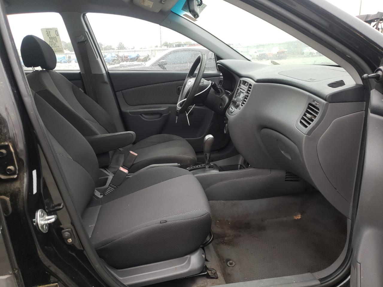 Photo 5 from auction – 2008 KIA RIO BASE with VIN KNADE123686353784