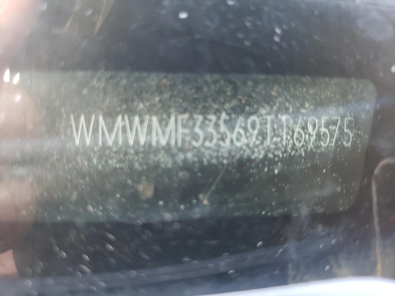 Photo 10 from auction – 2009 MINI COOPER with VIN WMWMF33569TT69575
