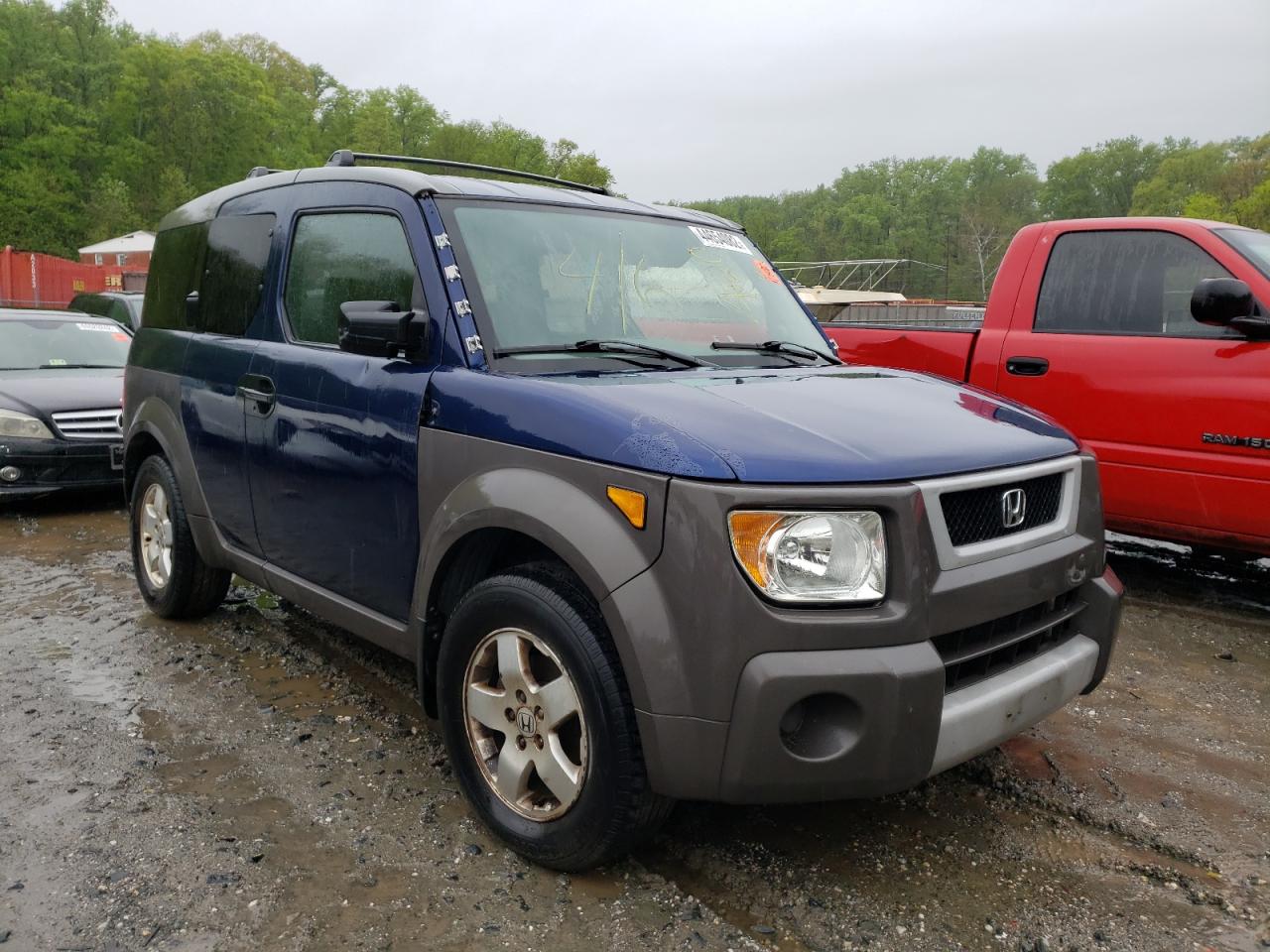 HONDA ELEMENT EX 2003 with VIN 5J6YH28513L025610 - Photo from auction