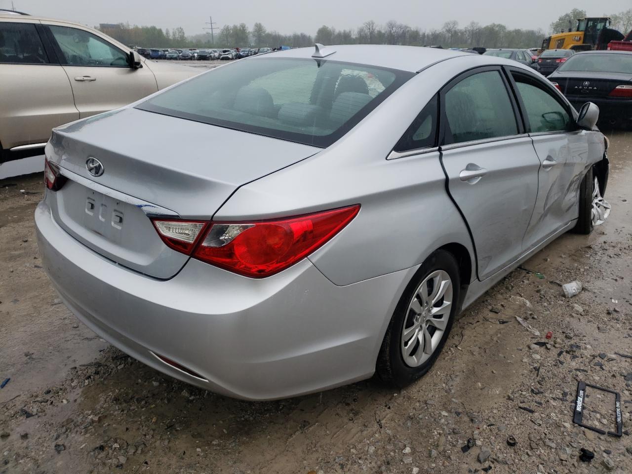 Photo 4 from auction – 2013 HYUNDAI SONATA GLS with VIN 5NPEB4AC2DH573197