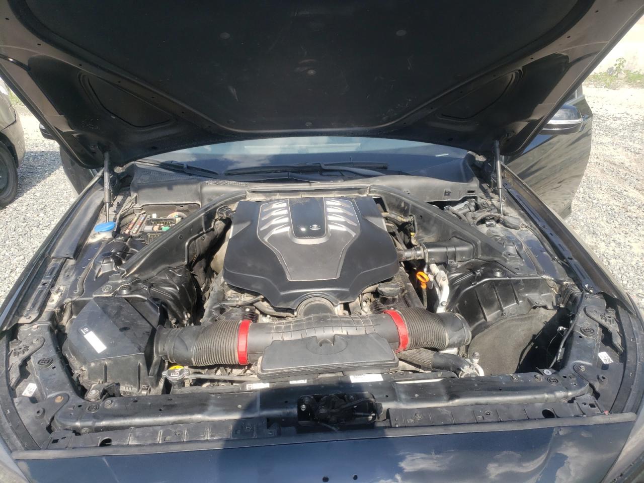 Photo 7 from auction – 2015 HYUNDAI GENESIS 5. with VIN KMHGN4JF9FU042206