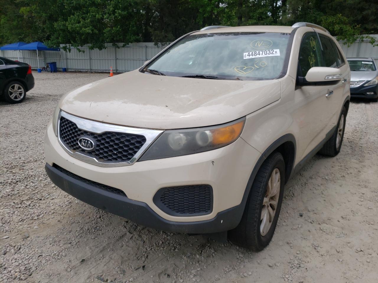 Photo 2 from auction – 2011 KIA SORENTO BA with VIN 5XYKT4A22BG048538