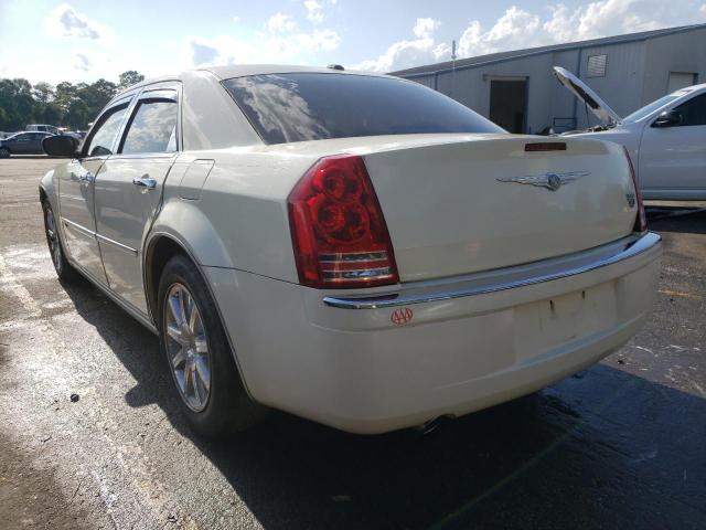 Photo 3 from auction – 2009 CHRYSLER 300C with VIN 2C3KA63T89H552695