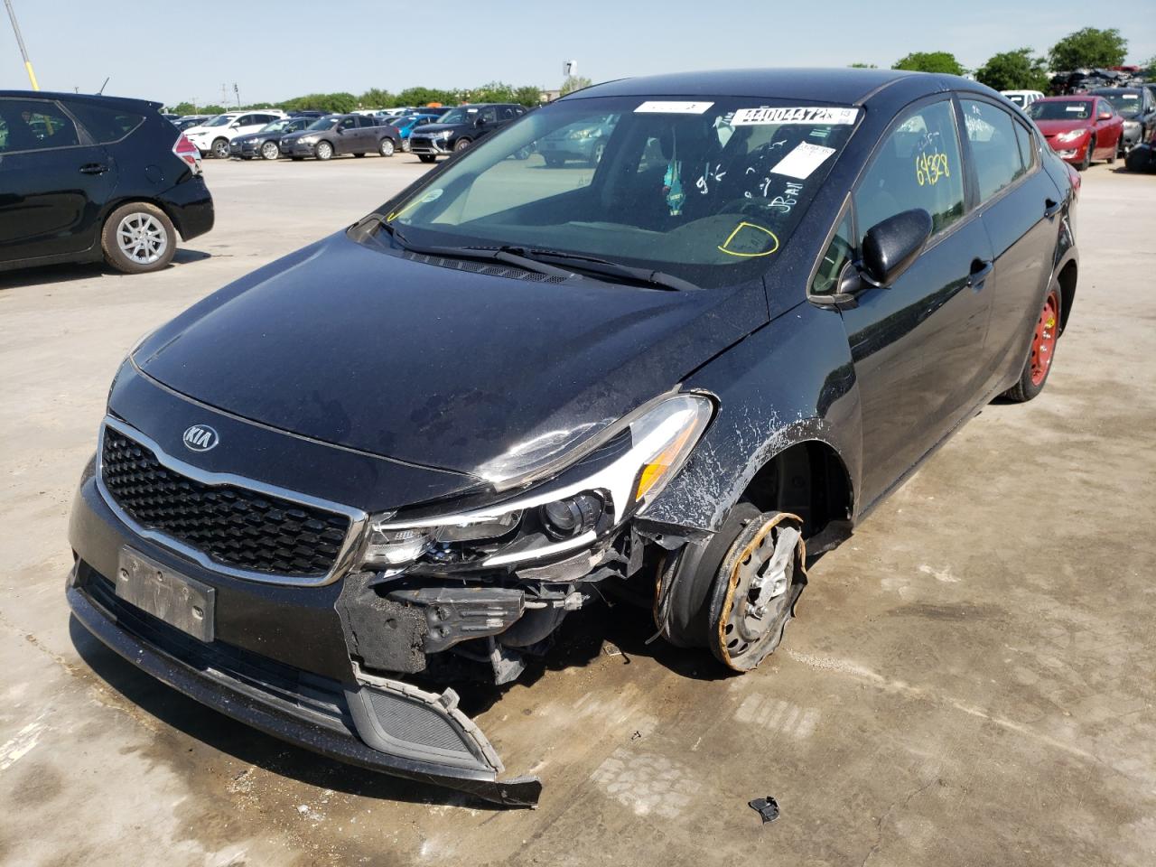 Photo 2 from auction – 2018 KIA FORTE LX with VIN 3KPFK4A74JE220676