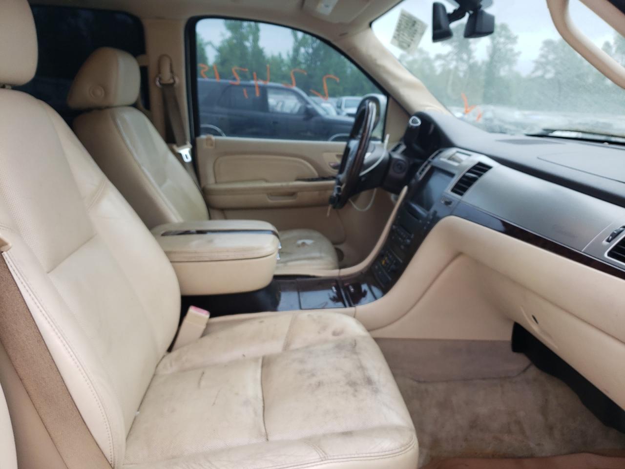 Photo 5 from auction – 2007 CADILLAC ESCALADE E with VIN 1GYFK66867R296615