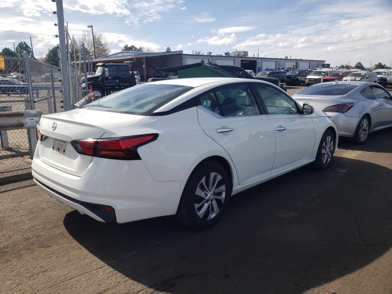 Photo 4 from auction – 2021 NISSAN ALTIMA S with VIN 1N4BL4BV6MN360923