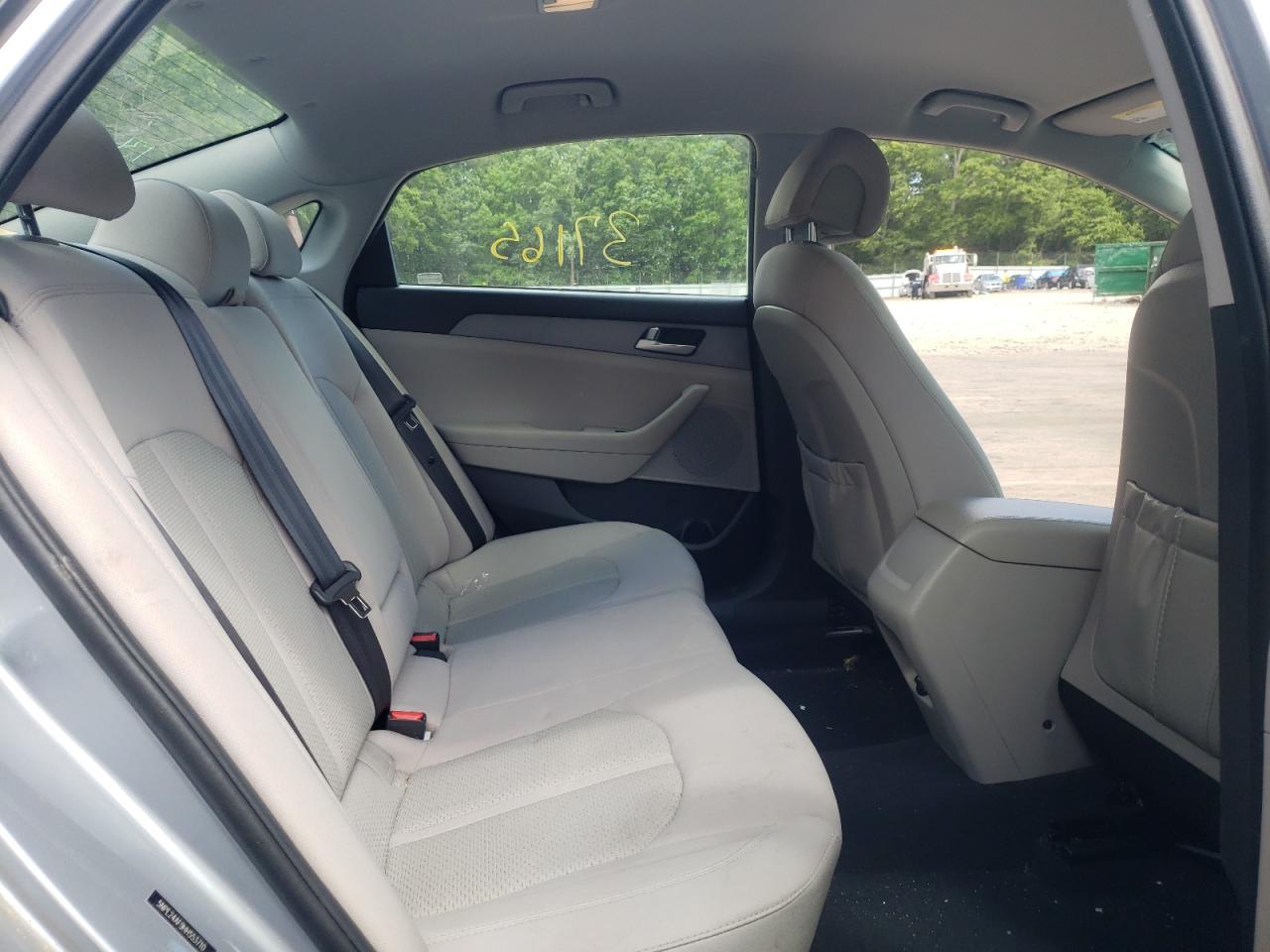 Photo 6 from auction – 2017 HYUNDAI SONATA SE with VIN 5NPE24AF9HH553710