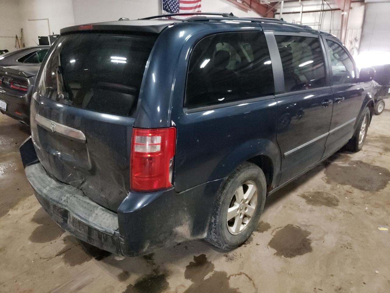 Photo 4 from auction – 2008 DODGE GRAND CARA with VIN 1D8HN54P68B153993