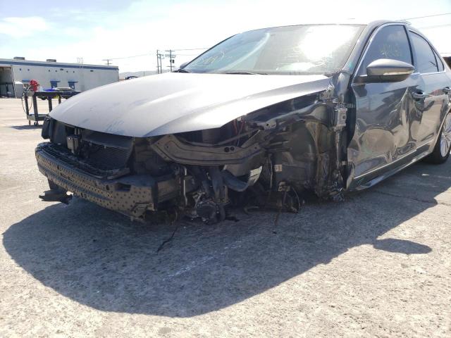 Photo 9 from auction – 2017 VOLKSWAGEN PASSAT SE with VIN 1VWBT7A38HC036611