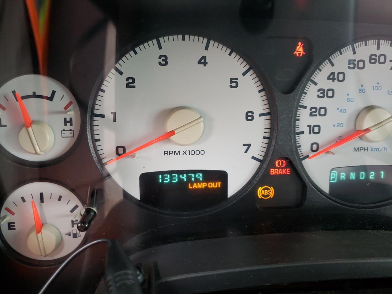 Photo 8 from auction – 2004 DODGE RAM 1500 S with VIN 1D7HU18N94J107941
