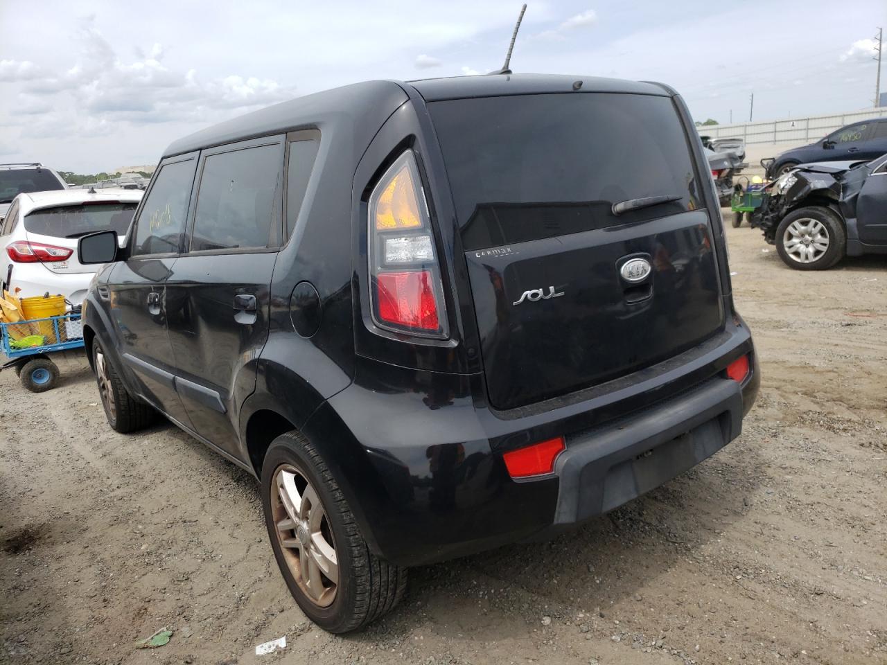 Photo 3 from auction – 2010 KIA SOUL + with VIN KNDJT2A27A7032413