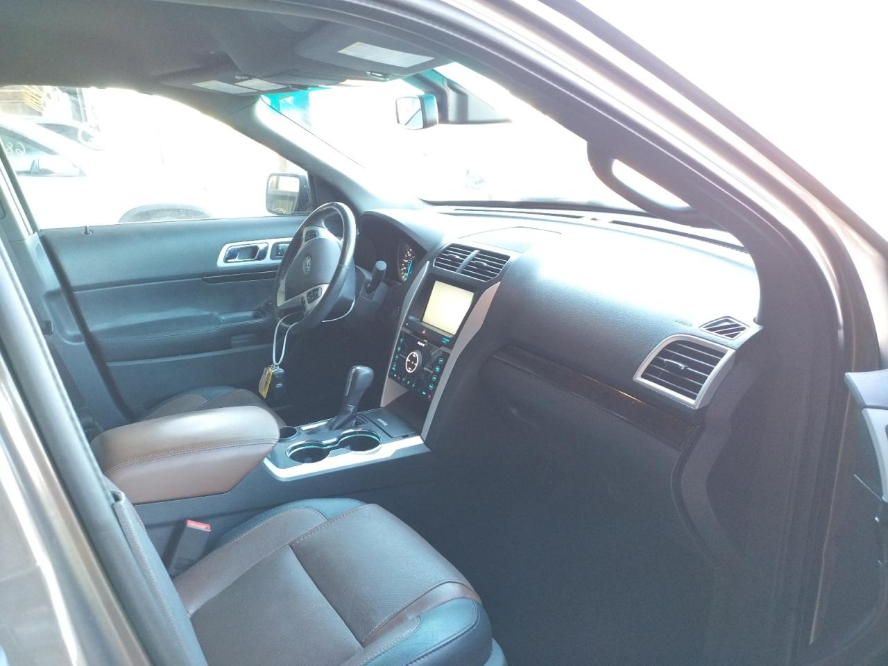 Photo 5 from auction – 2015 FORD EXPLORER L with VIN 1FM5K7F82FGA95596