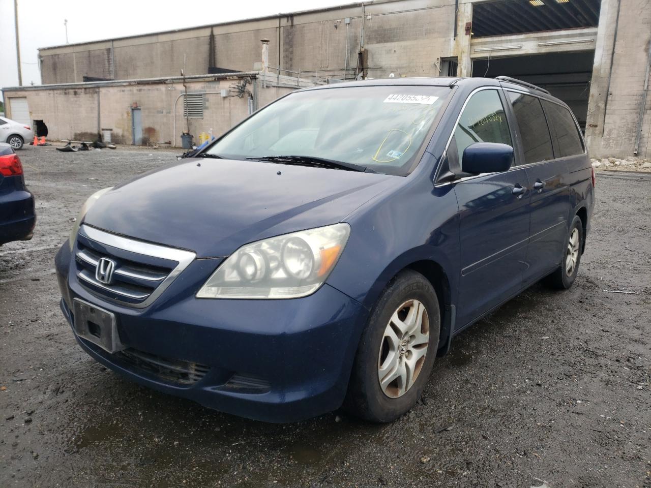 Photo 2 from auction – 2005 HONDA ODYSSEY EX with VIN 5FNRL387X5B081213