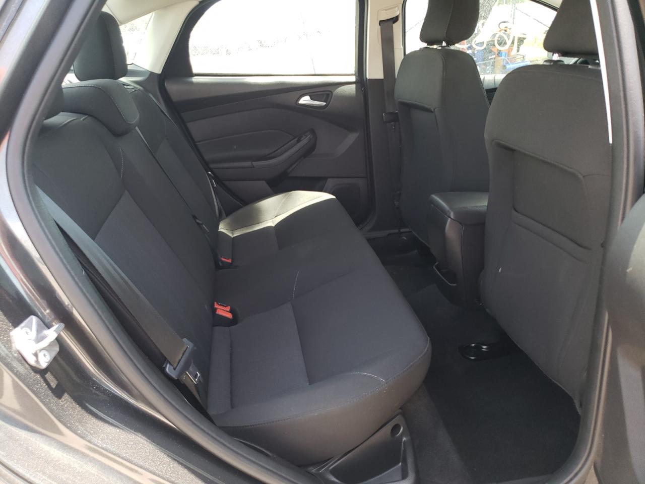 Photo 6 from auction – 2018 FORD FOCUS SE with VIN 1FADP3FEXJL312821