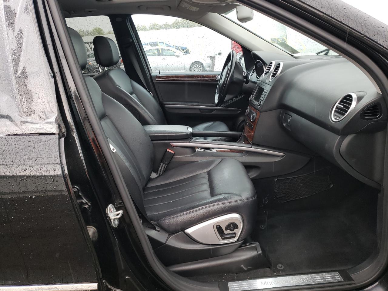 Photo 5 from auction – 2008 MERCEDES-BENZ ML 550 with VIN 4JGBB72E58A386372