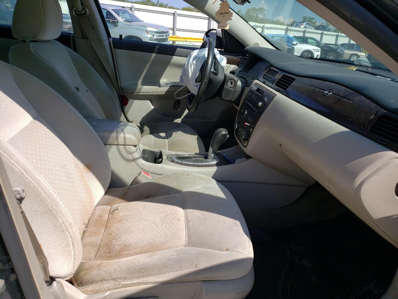 Photo 5 from auction – 2014 CHEVROLET IMPALA LIM with VIN 2G1WB5E33E1181460