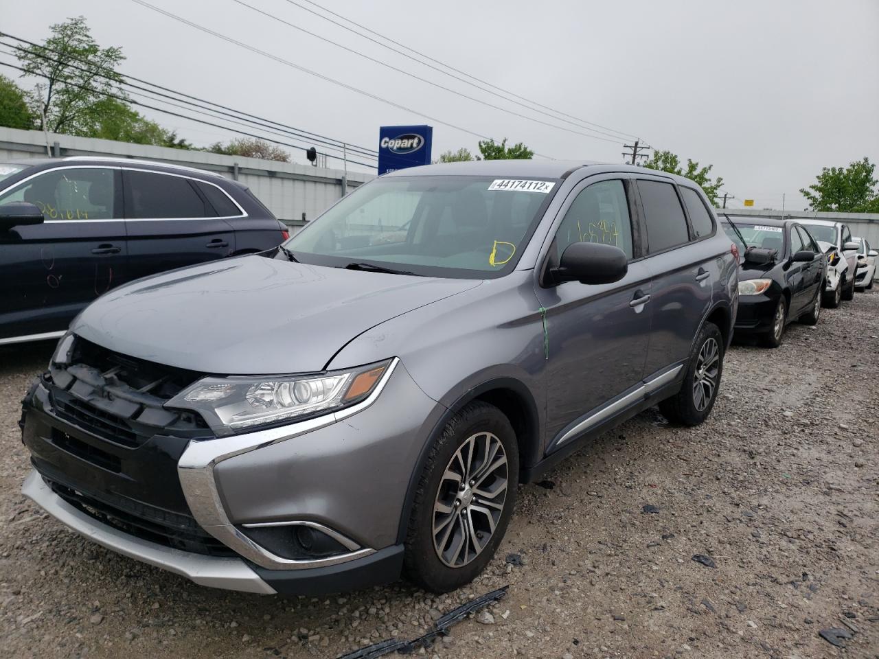 Photo 2 from auction – 2017 MITSUBISHI OUTLANDER with VIN JA4AZ2A38HZ032999
