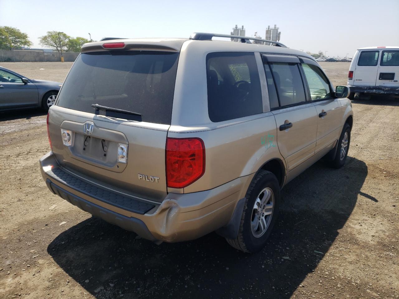 Photo 4 from auction – 2005 HONDA PILOT EX with VIN 5FNYF18455B027072