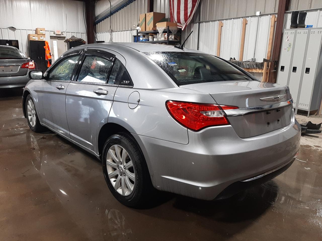 Photo 3 from auction – 2013 CHRYSLER 200 TOURIN with VIN 1C3CCBBB2DN727748