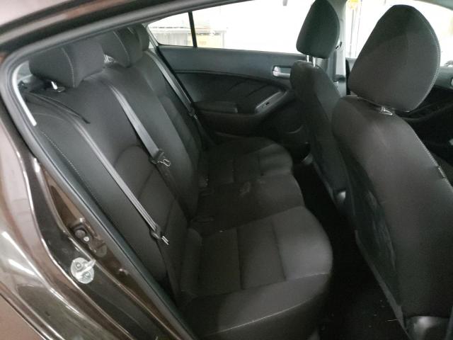 Photo 6 from auction – 2017 KIA FORTE LX with VIN 3KPFK4A78HE133227
