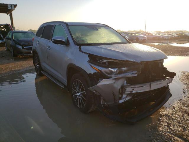 TOYOTA HIGHLANDER 2017 with VIN 5TDKZRFHXHS511028 - Photo from auction