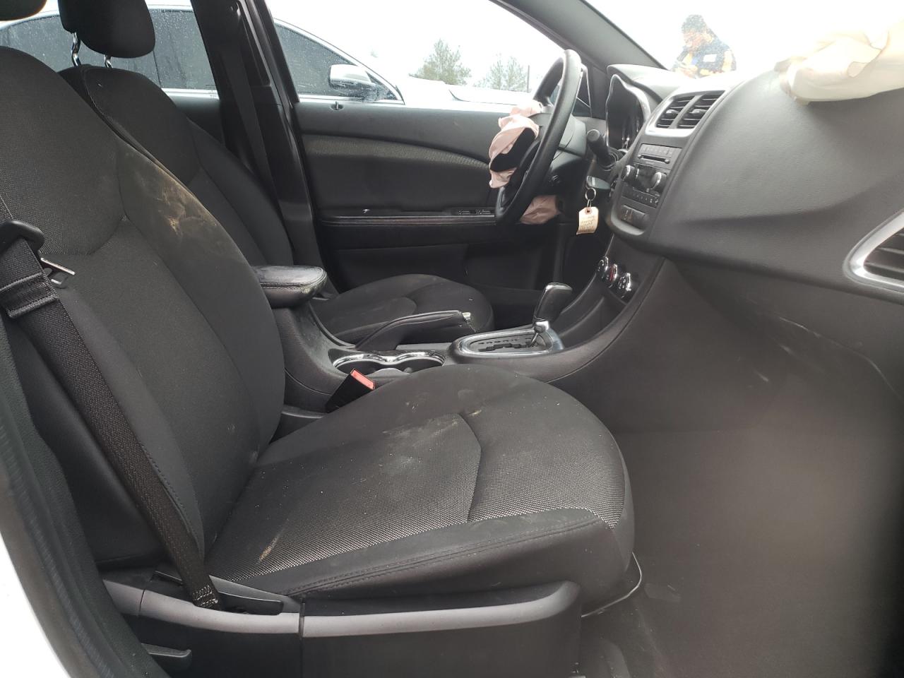 Photo 5 from auction – 2014 DODGE AVENGER SE with VIN 1C3CDZAB0EN188572