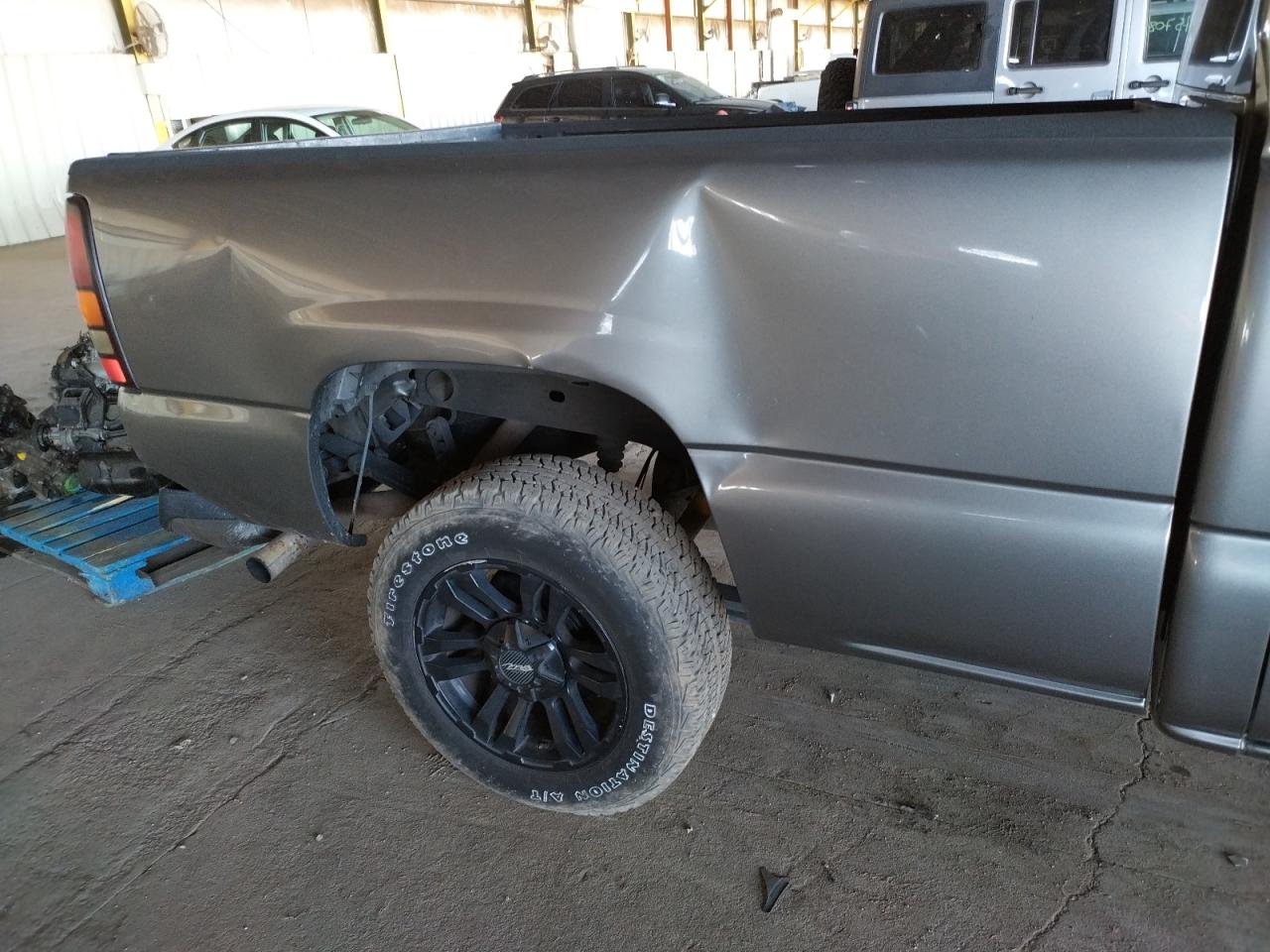 Photo 9 from auction – 2006 GMC NEW SIERRA with VIN 1GTEC19Z26Z141189