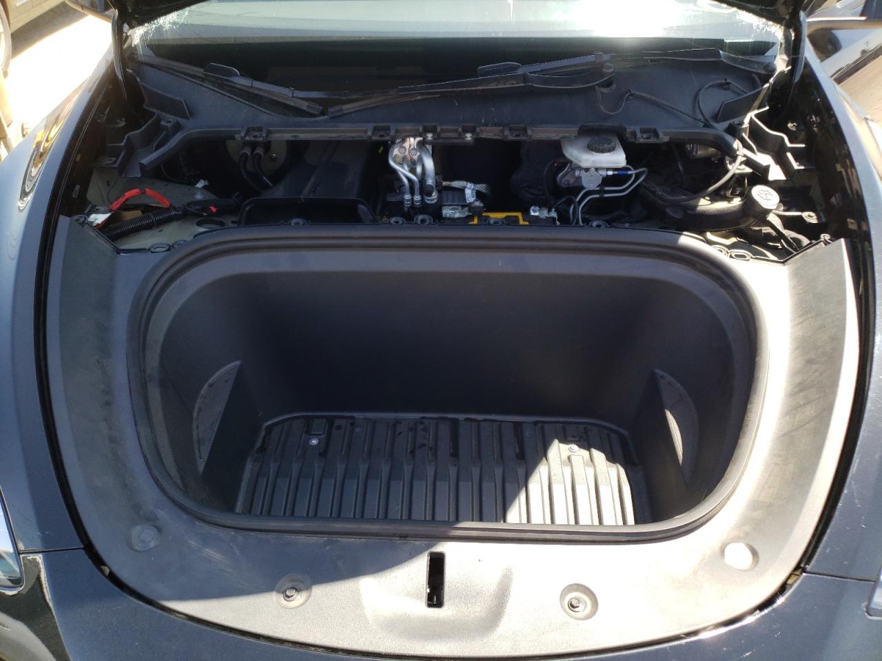 Photo 7 from auction – 2021 TESLA MODEL Y with VIN 5YJYGDEE9MF243291
