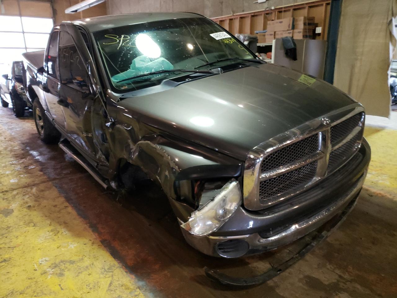 صورة رقم 1 من المزاد - 2002 DODGE RAM 1500 مع VIN 3D7HU18N52G144368