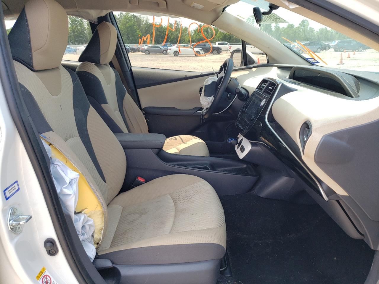 Photo 5 from auction – 2016 TOYOTA PRIUS with VIN JTDKBRFU7G3506418