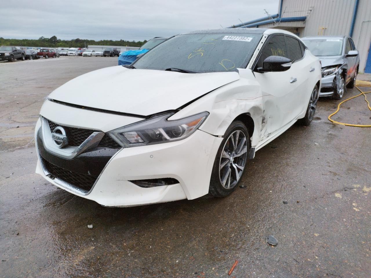 Photo 2 from auction – 2017 NISSAN MAXIMA 3.5 with VIN 1N4AA6APXHC393585
