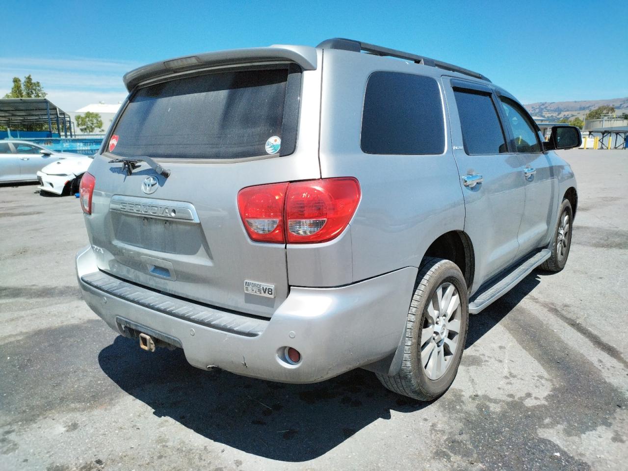 Photo 17 from auction – 2008 TOYOTA SEQUOIA PL with VIN 5TDZY67A58S010050