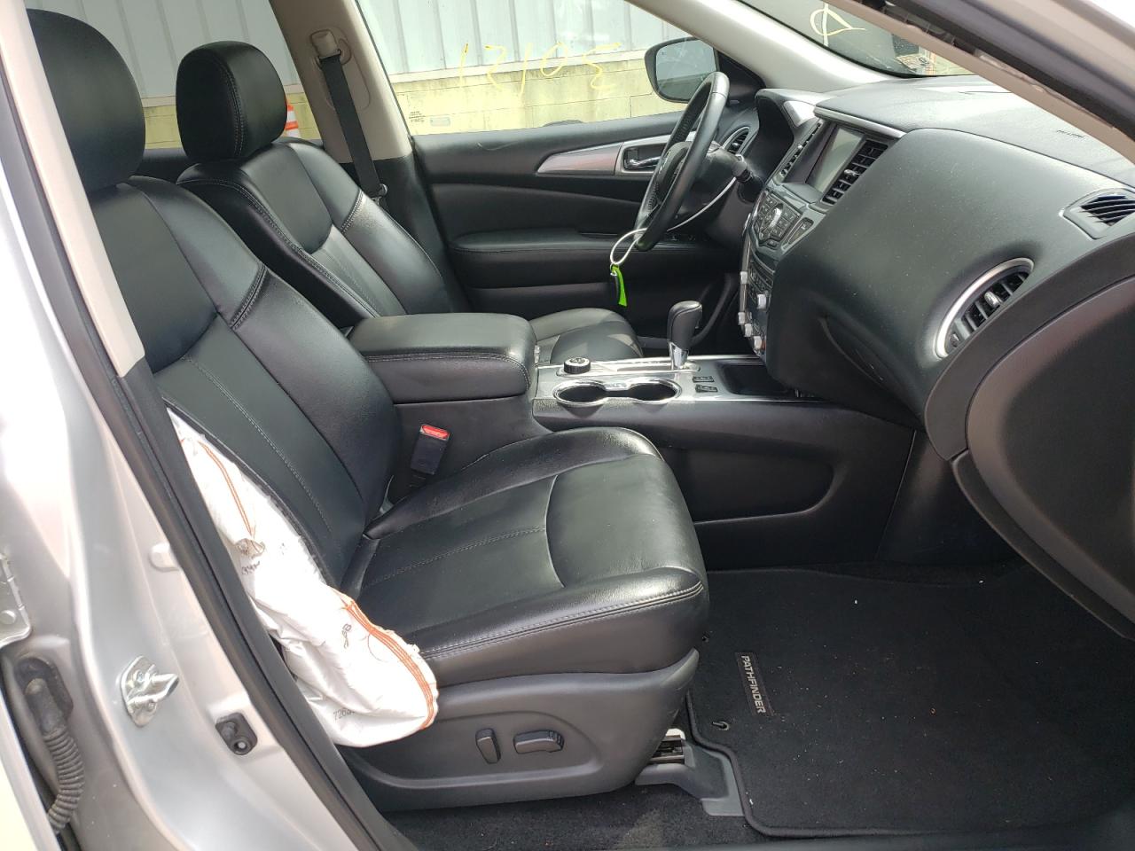 Photo 5 from auction – 2018 NISSAN PATHFINDER with VIN 5N1DR2MM5JC621147