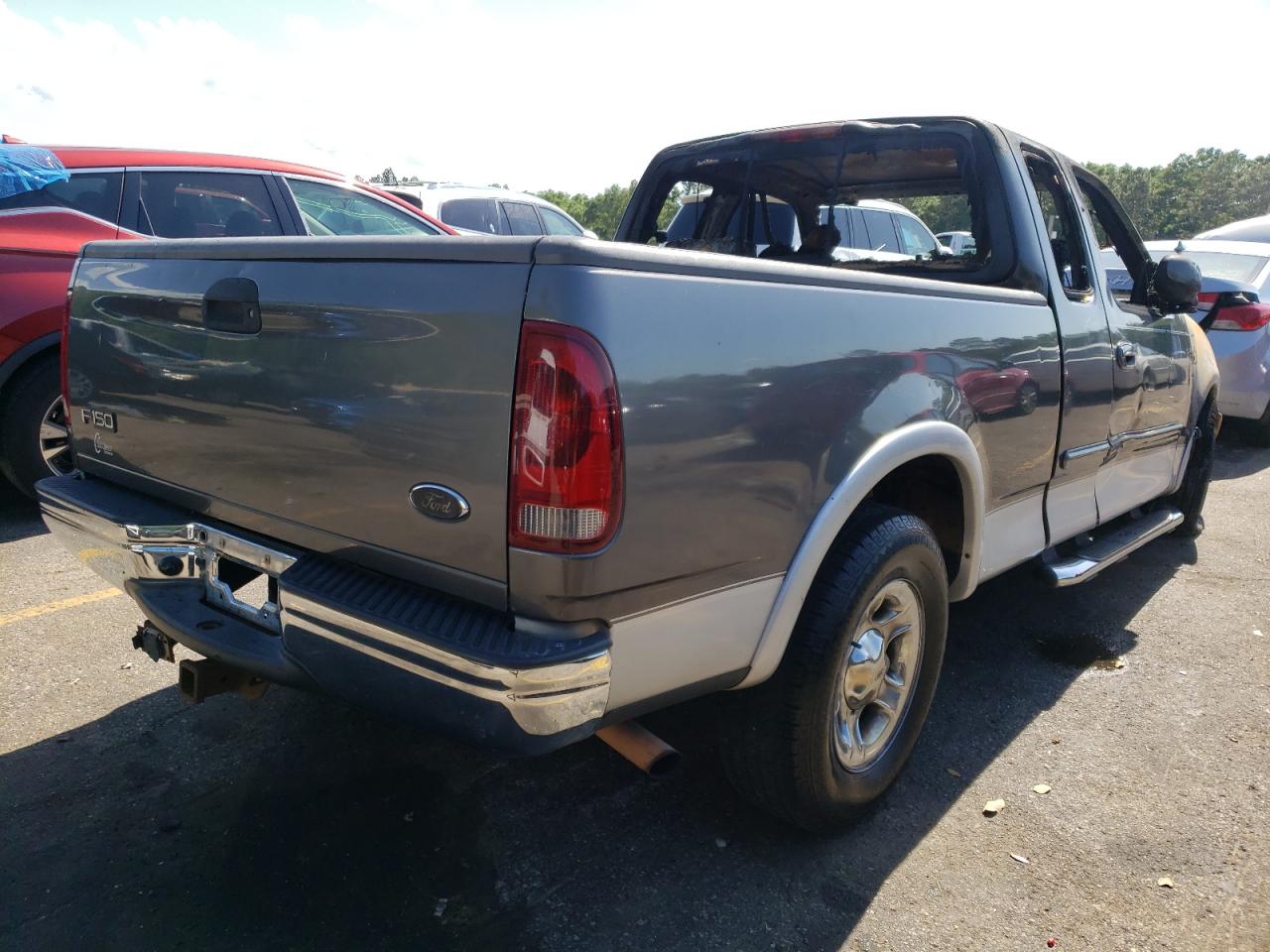 Photo 4 from auction – 2002 FORD F150 with VIN 1FTRX17W82NB34537