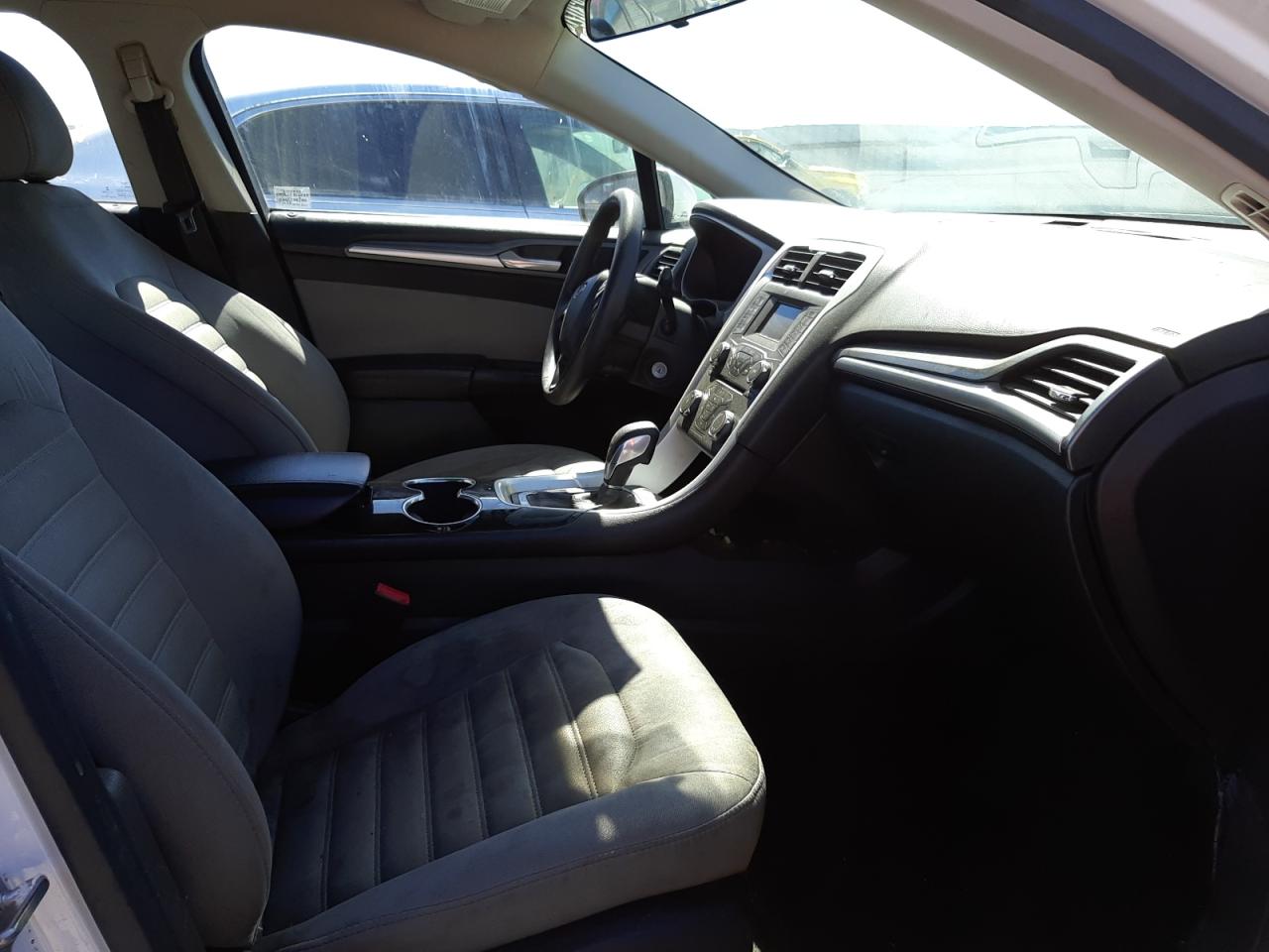 Photo 5 from auction – 2015 FORD FUSION S with VIN 1FA6P0G78F5127718