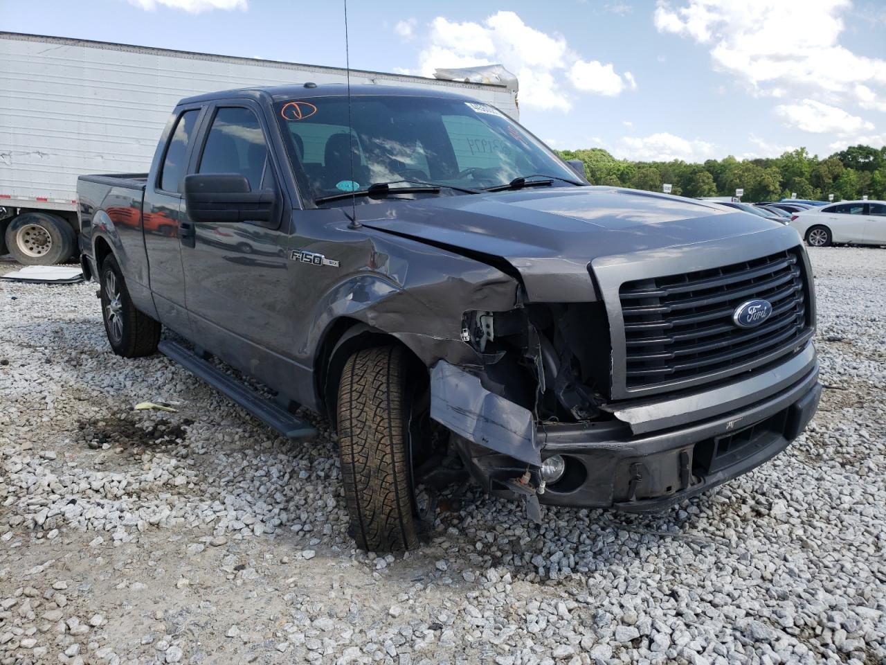 FORD F150 SUPER 2014 with VIN 1FTEX1CM4EFB87270 - Photo from auction