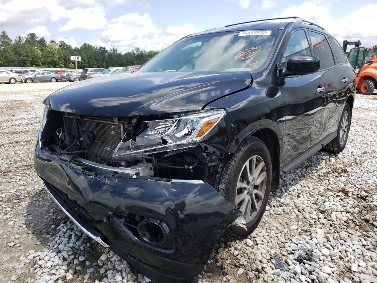 Photo 9 from auction – 2016 NISSAN PATHFINDER with VIN 5N1AR2MN8GC662604