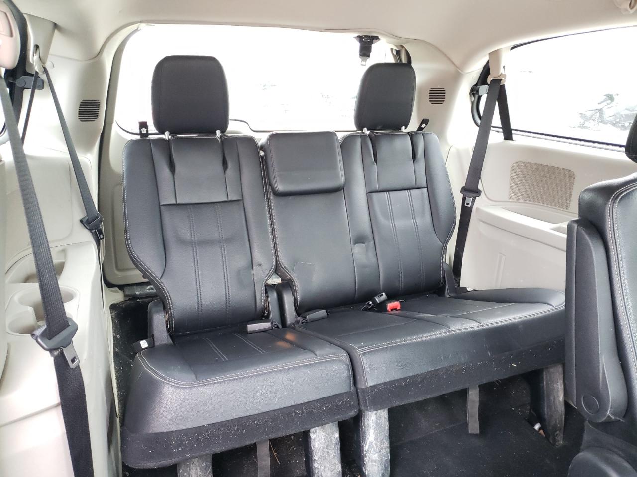 Photo 9 from auction – 2014 CHRYSLER TOWN & COU with VIN 2C4RC1BG6ER387150
