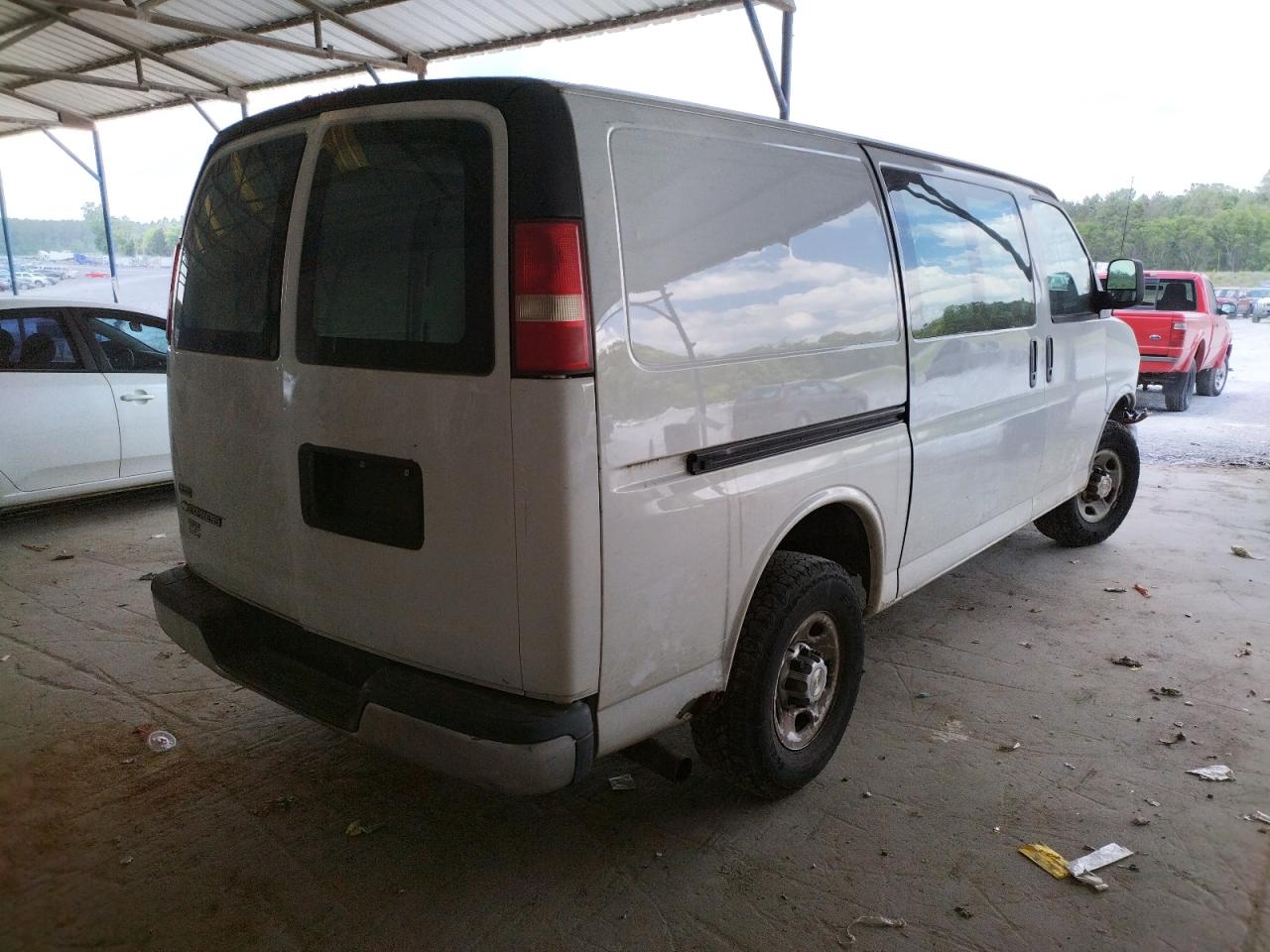 Photo 4 from auction – 2010 CHEVROLET EXPRESS G2 with VIN 1GCZGFAA2A1116793