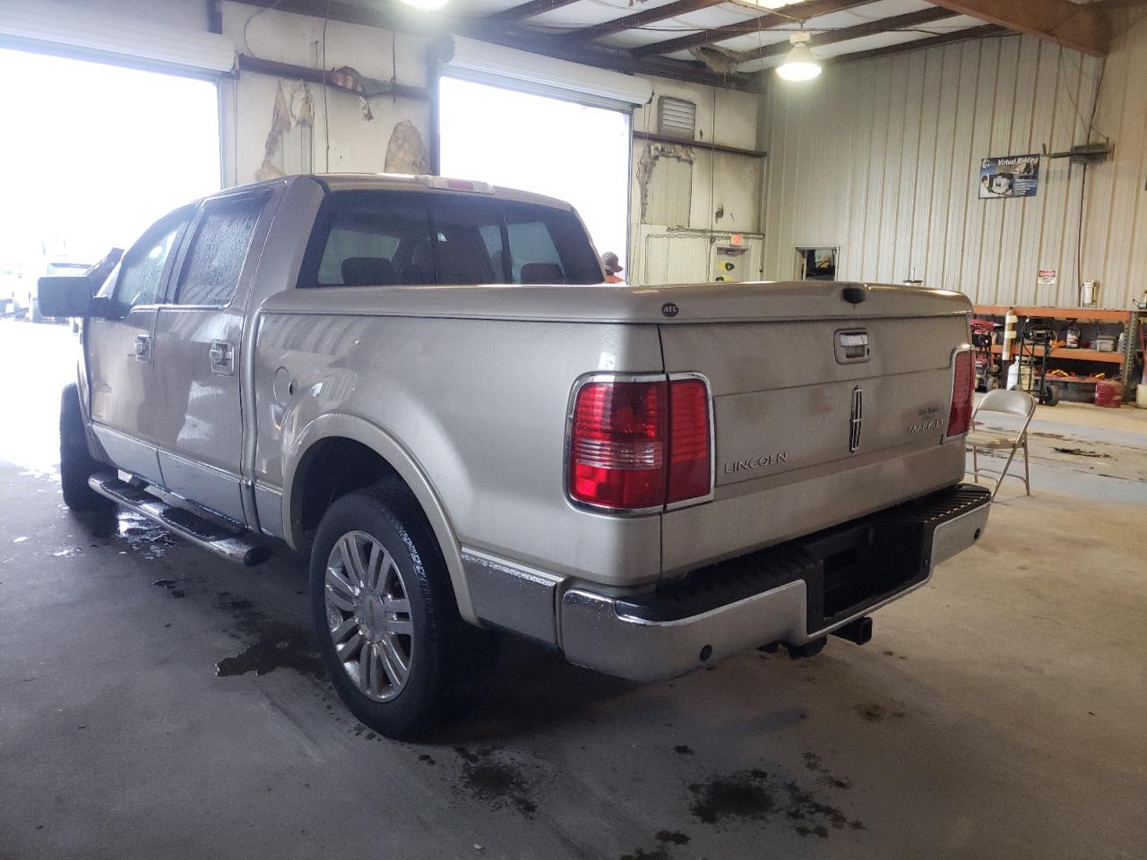 Photo 3 from auction – 2008 LINCOLN MARK LT with VIN 5LTPW16558FJ03197
