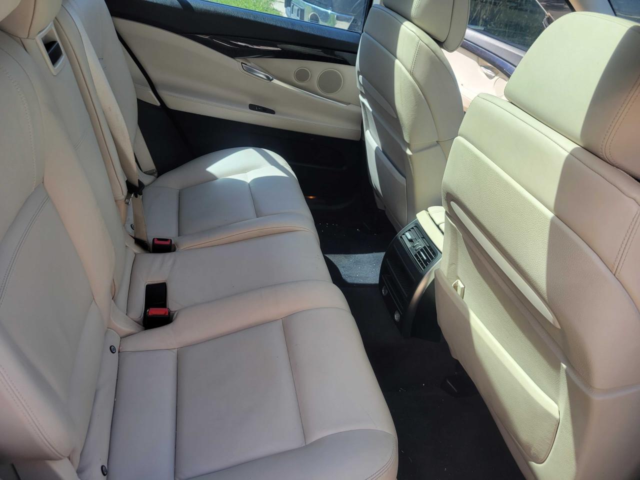 Photo 6 from auction – 2010 BMW 550 GT with VIN WBASN4C59AC208366