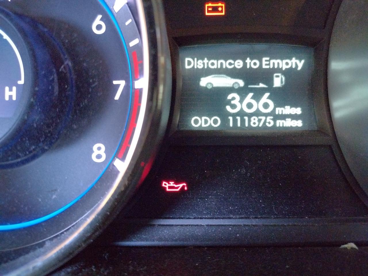 Photo 8 from auction – 2011 HYUNDAI SONATA SE with VIN 5NPEC4AC2BH114584